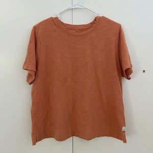 Vuori Sunset Tee in Apricot